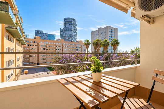 Terraza con vistas al patio de manzana